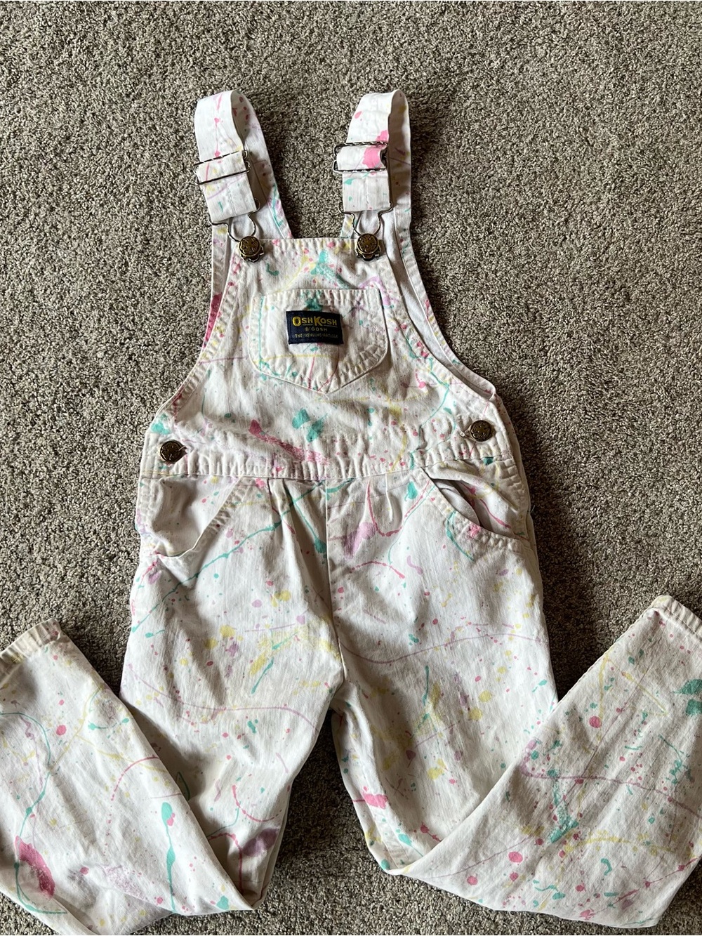 OshKosh VTG White Paint-Splatter Overalls pastel 90s Kid Made Cotton Vestback
